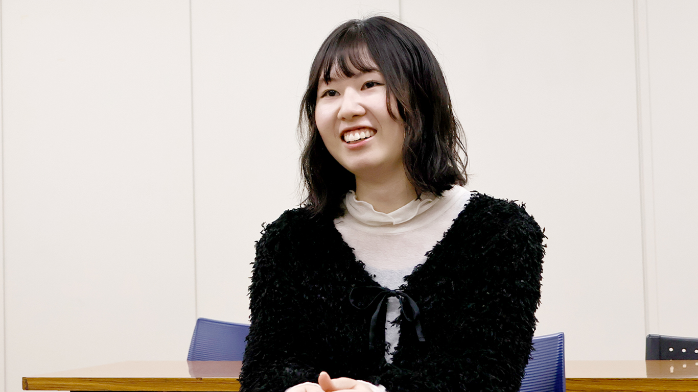 学生の期間を有効に使い宅建士合格！通学で自然と勉強する習慣が身についた?>